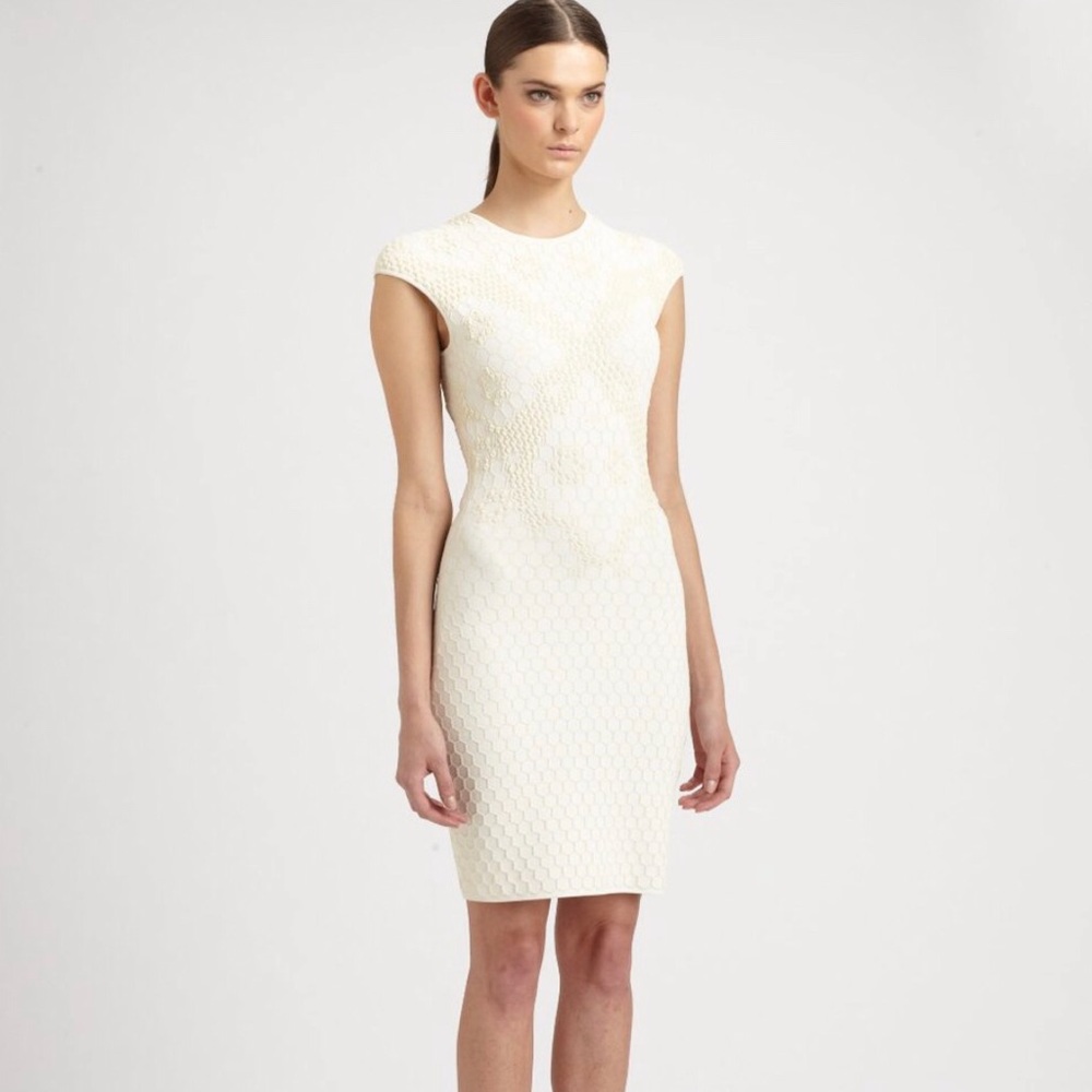 ALEXANDER MCQUEEN IVORY HONEYCOMB KNIT BODYCON DRESS NO SIZE SEE DESCRIPTION